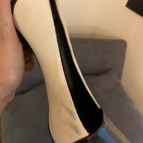 Authentic Gucci Pumps - Picture 4 of 8